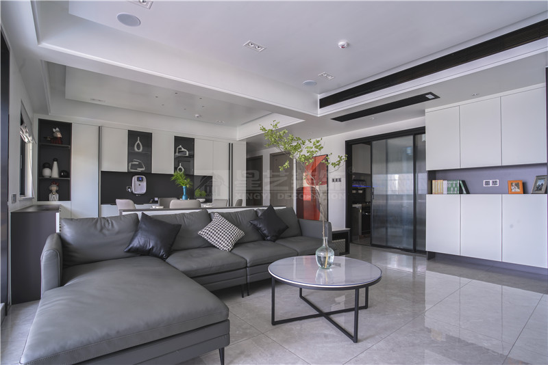 單位房140平客廳裝修實(shí)景圖