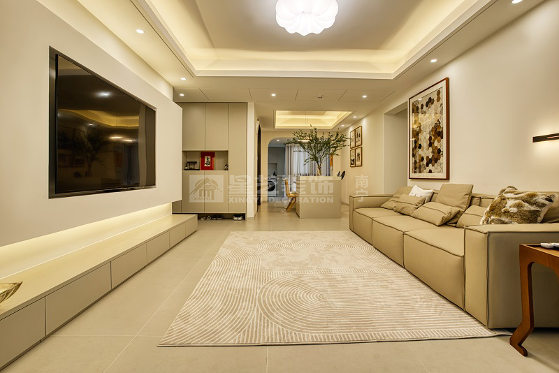 綠地中央廣場(chǎng)125平現(xiàn)代風(fēng)格客廳實(shí)景