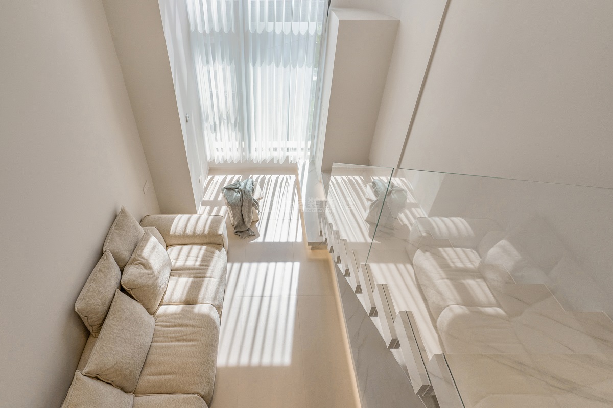 云創(chuàng)谷loft30平現(xiàn)代風(fēng)格裝修實景