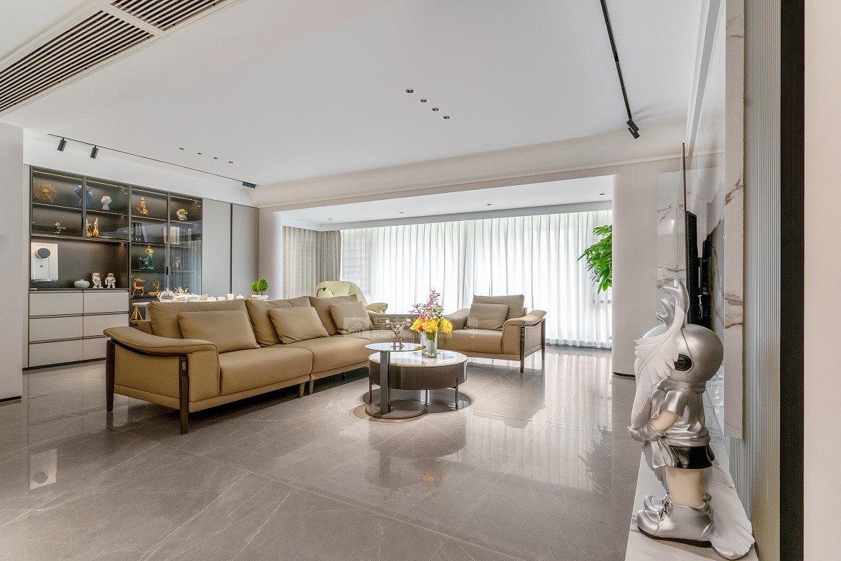 保利天悅臺129平現(xiàn)代簡約風(fēng)格客廳裝修實(shí)景