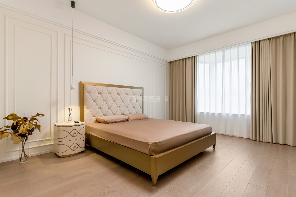 大唐臻觀170平現(xiàn)代混搭臥室實(shí)景