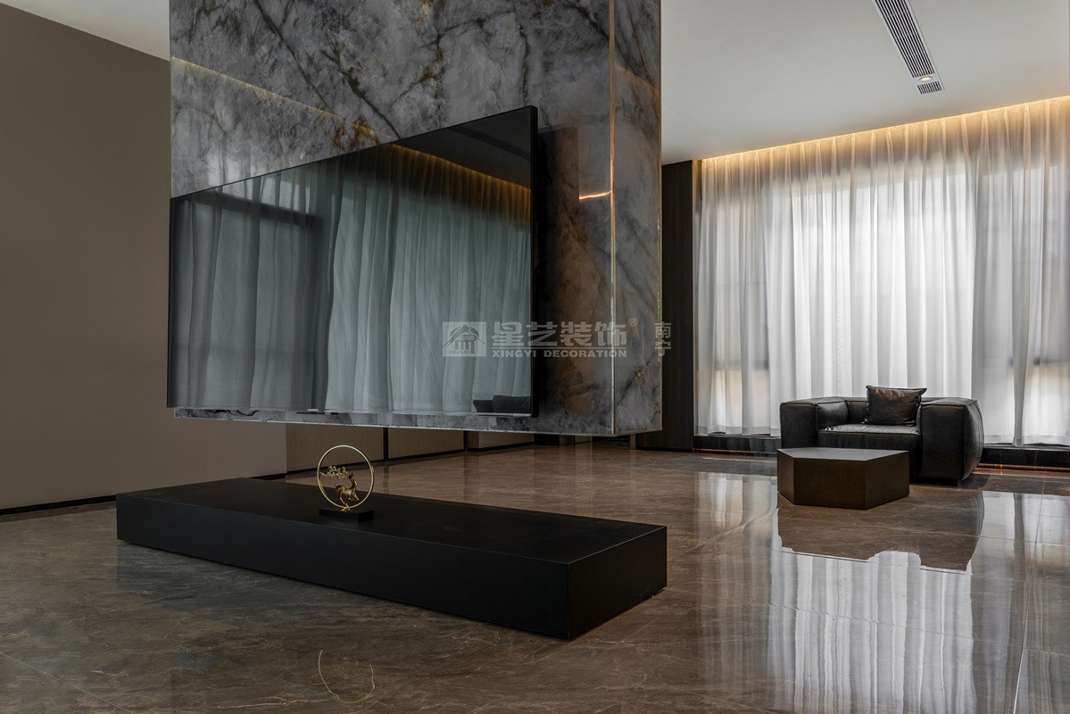 保利山漸青800平現(xiàn)代輕奢客廳裝修實景