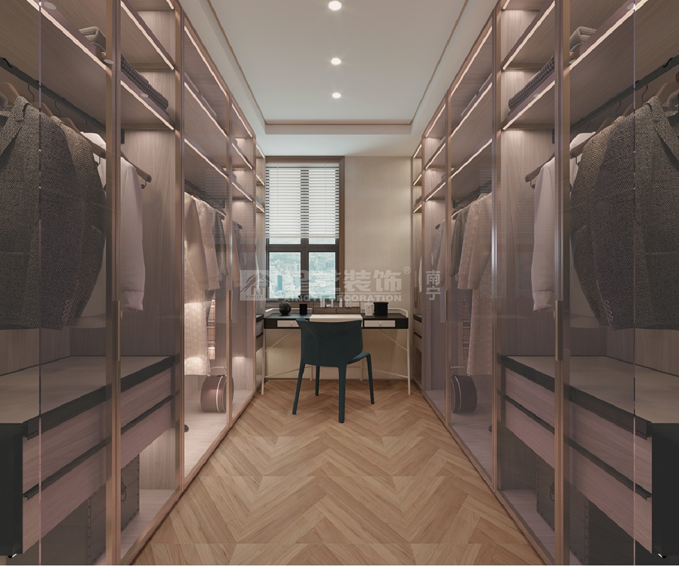 榮和尊府350平現(xiàn)代輕奢衣帽間裝修效果圖