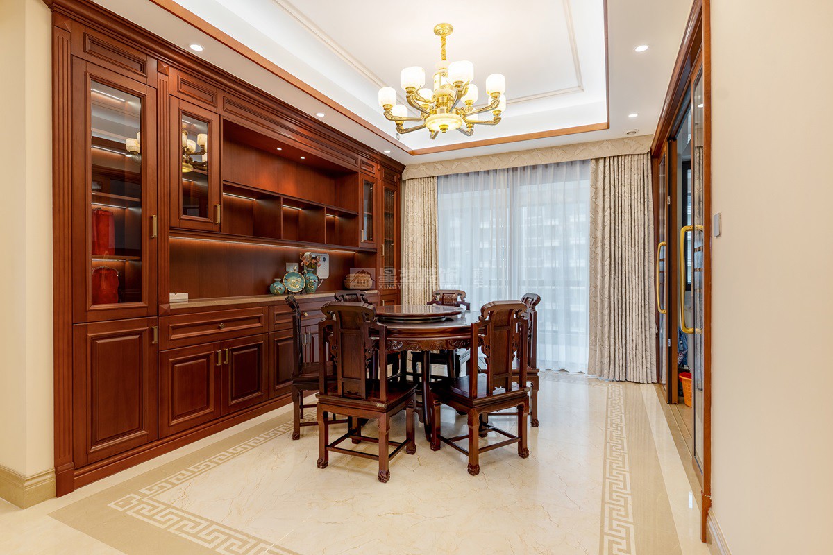 濱江府238平中式風(fēng)格餐廳裝修實景