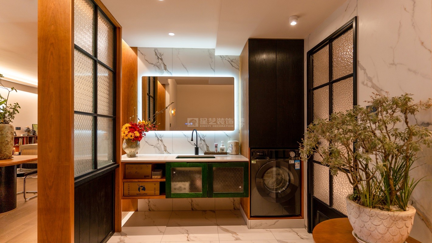 鳳景灣160平中古風衛(wèi)生間裝修實景