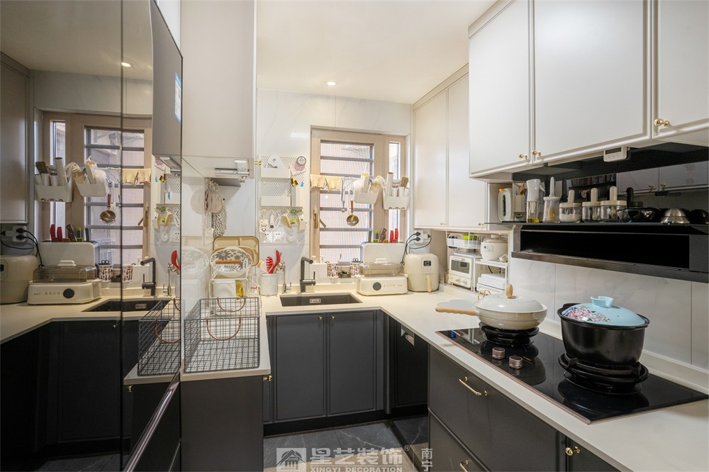 盛天青山郡120平法式復古廚房裝修實景圖