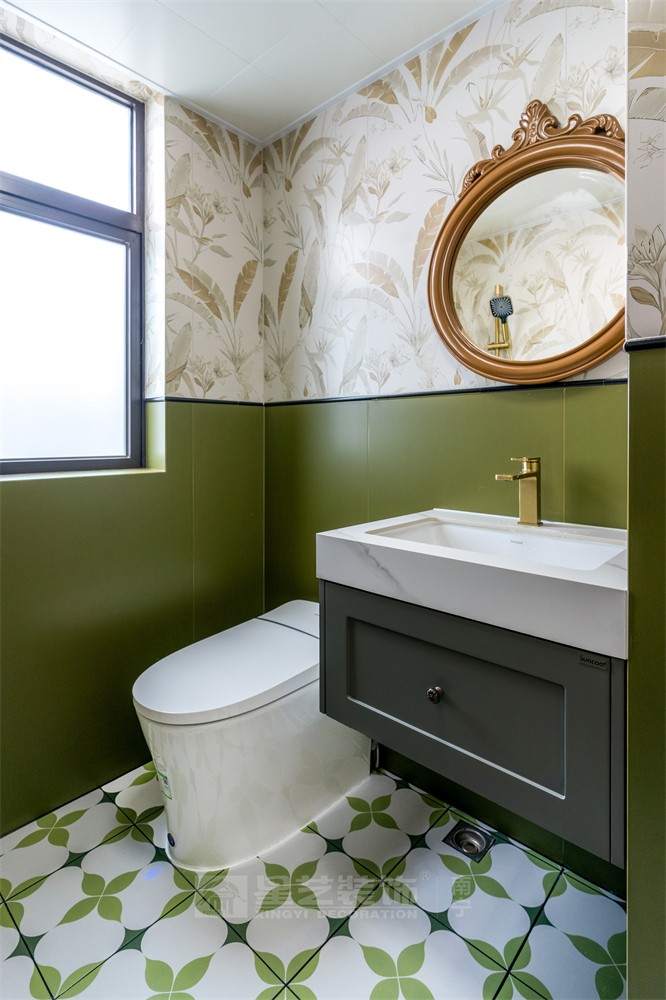 星海銀沙100平中古風衛(wèi)生間裝修實景