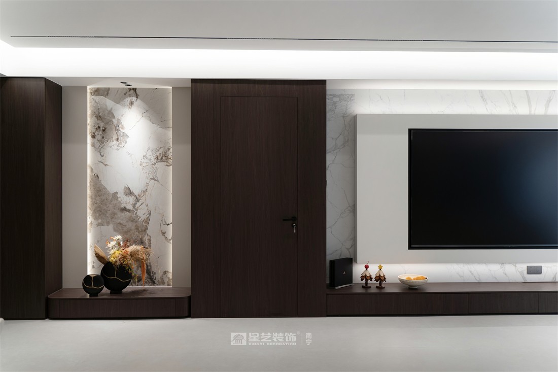 大唐臻觀196平現(xiàn)代簡(jiǎn)約客廳裝修完工實(shí)景