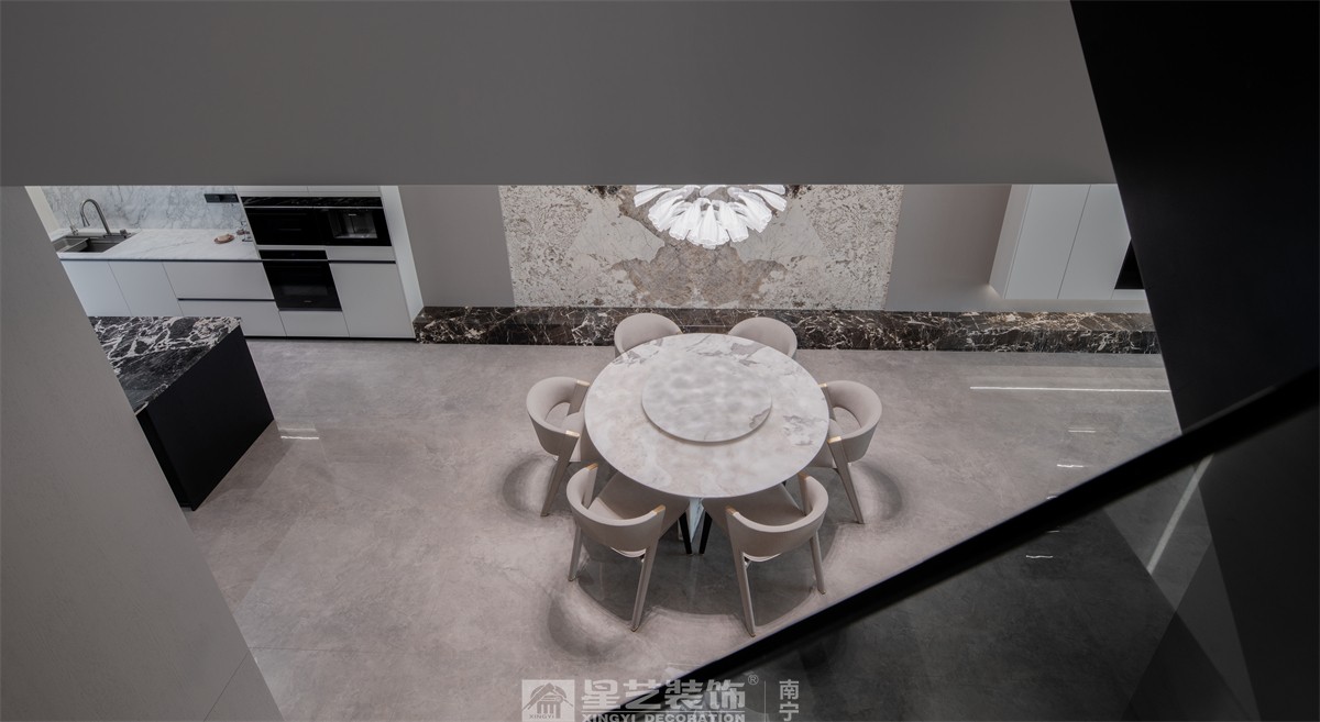 中海央墅500平現(xiàn)代極簡餐廳裝修完工實(shí)景圖