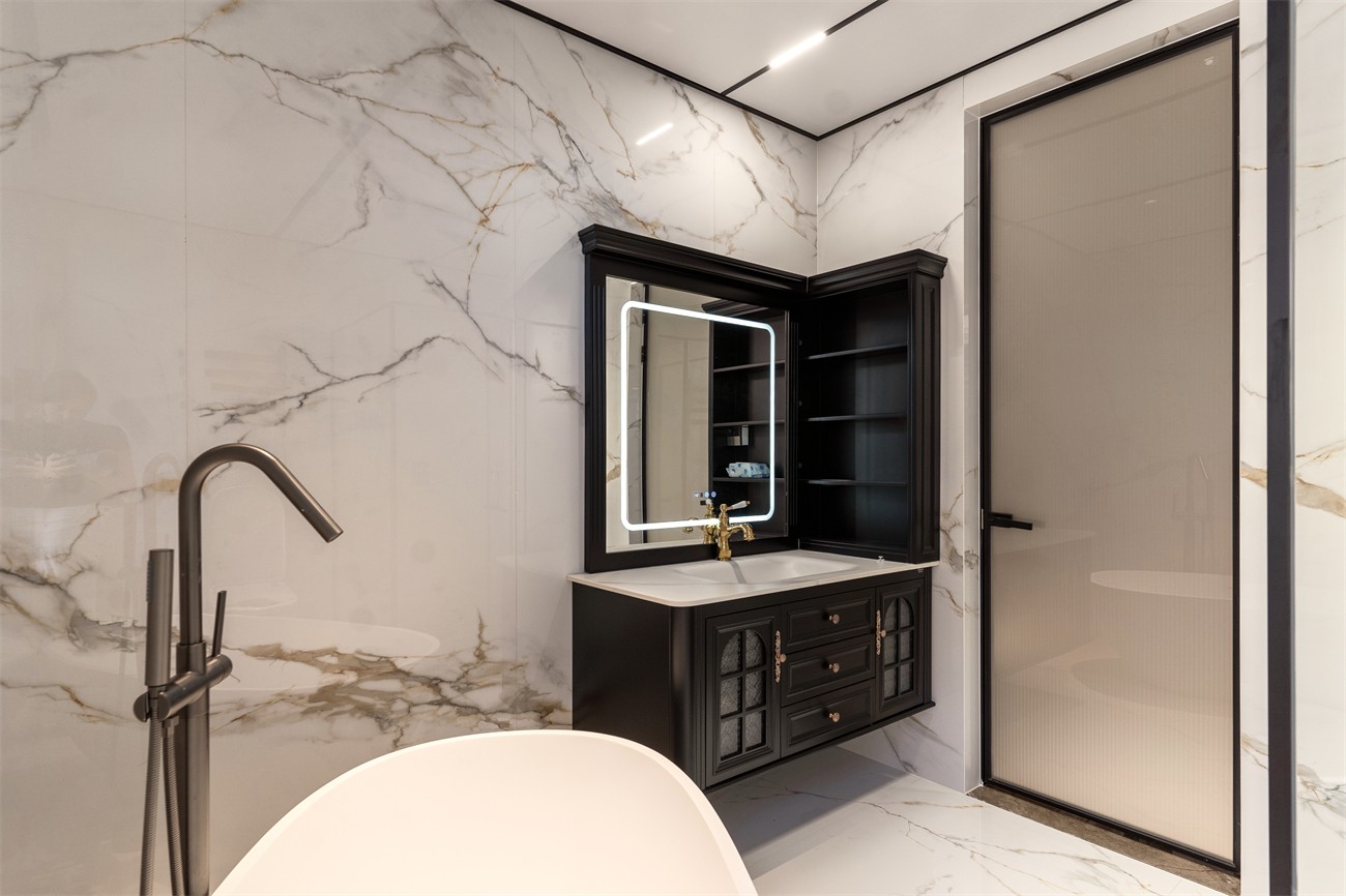 嘉和城依云灣800平現(xiàn)代輕奢衛(wèi)生間裝修完工實(shí)景圖