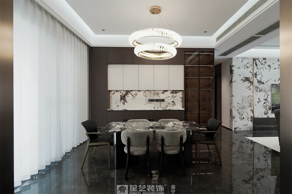 保利君悅灣200平輕奢餐廳裝修完工實景圖