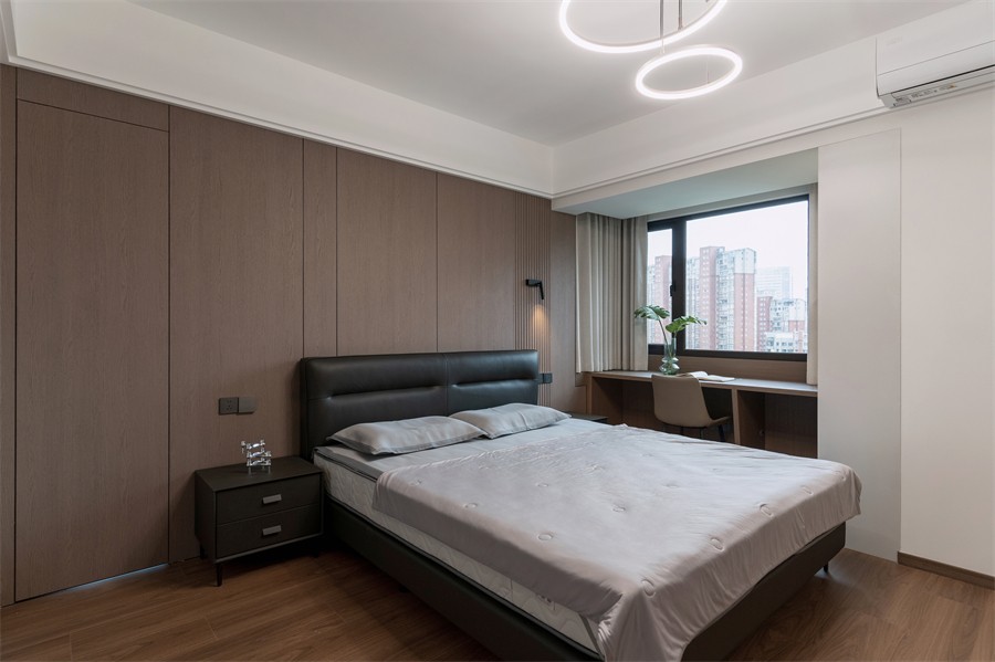 東方尊府117平現(xiàn)代風(fēng)格臥室裝修完工實景圖