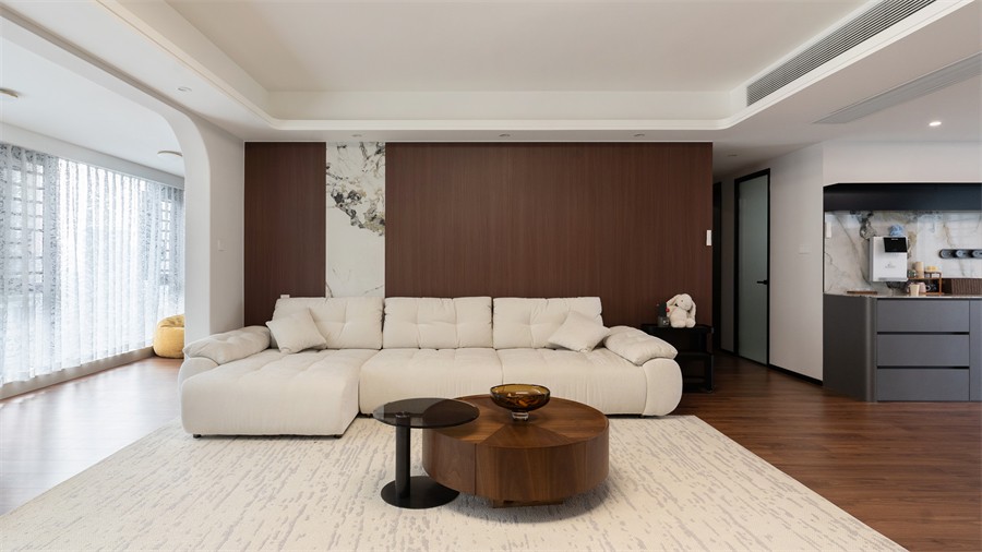 建發(fā)養(yǎng)云184平現(xiàn)代風(fēng)格客廳裝修完工實景圖